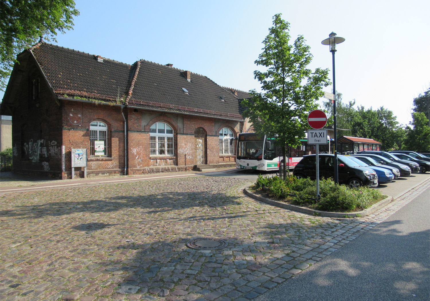 Die Eigentümer des Bahnhofsgebäudes Werneuchen wurden bei Grunderwerb, Förderung und Freistellungsverfahren unterstützt